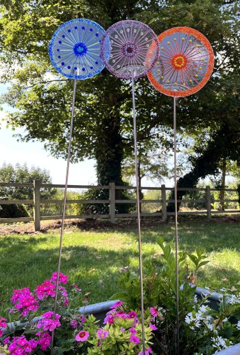 Make your own fused glass garden art on this wokshop with Vitreus Art