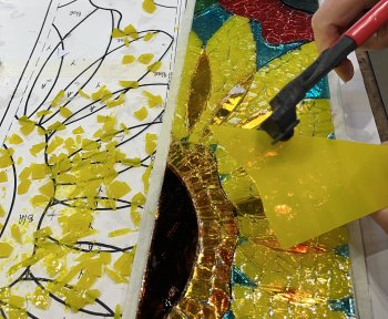 Learn all the skills needed to make a mosaic mirror with Vitreus Art