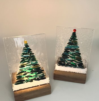 Tealight holders made in fused glass - a fun mini workshop at Vitreus Art